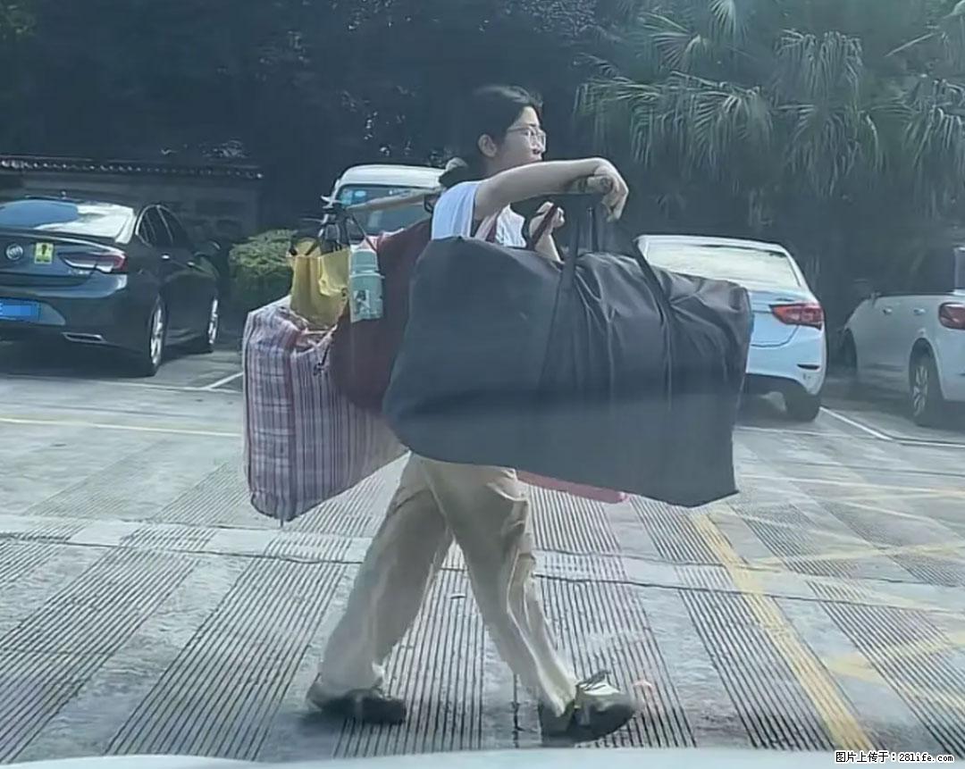 全网追的“扁担女孩”，找了一份暑假工，时薪12元 - 常州生活资讯 - 常州28生活网 cz.28life.net
